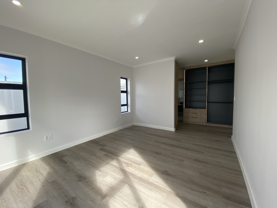 4 Bedroom Property for Sale in Sandown Western Cape